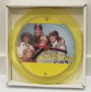 Facts Of Life 7" Yellow novelty wall/desk clock New Lisa Whelchel Nancy McKeon