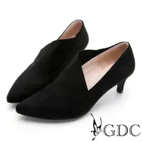 在飛比找Yahoo奇摩購物中心優惠-GDC-時尚小姐姐不規則剪裁素色基本尖頭低跟鞋-黑色