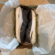 Size 9 - ASICS GT 2000 13 Carbón/Black