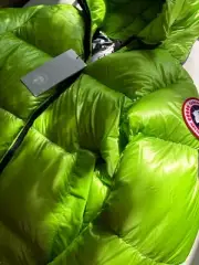 NWT Canada Goose Crofton Puffer Size XS Green Aster