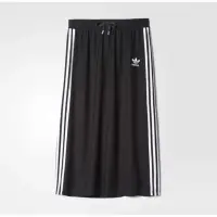 在飛比找蝦皮購物優惠-adidas(s)經典長裙