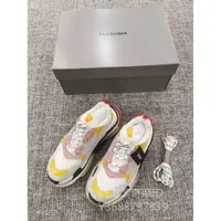 在飛比找蝦皮購物優惠-二手精品 巴黎世家 Balenciaga Triple-S 