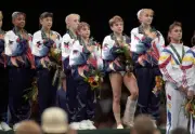 Team USA Dominique Dawes Amy Chow Jaycie Phelps Dominique Moceanu - Old Photo