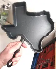 NEW 12" HEAVY GAUGE PRESEASONED TEXAS SHAPE CAST IRON CORN BREAD CAKE SKILLET