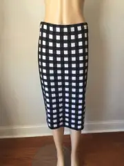 NWT St John Knit Size M Black and White check skirt Santana wool rayon