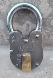 U.S. Mint Iron Padlock With 2 Skeleton Key Heavy Duty US Mint 4.25" Lock