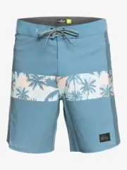 Quiksilver Highlite Arch 19" Boardshorts - Men's - 30 / Captains Blue