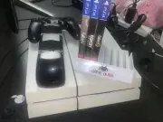PlayStation 4 500 GB Console Bundle 1 Controllers 3 Games