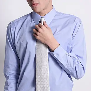 【GINNAAN 】簡約奢華優質選襯衫(標準藍)