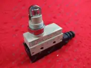 ONE Omron SHL-Q2255 Limit Switch