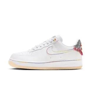 【NIKE 耐吉】AIR FORCE 1 休閒鞋 女鞋 彩虹 民族風(FN8918-111)