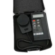 TES EMF TES-1334A Digital Lux Meter Illuminometer Data Hold Function
