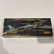 SEALED Aurora 1:78 Republic F-105 Thunderchief Vintage Model Plane Kit