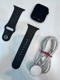 在飛比找Yahoo!奇摩拍賣優惠-【艾爾巴二手】Apple Watch S8 45MM GPS