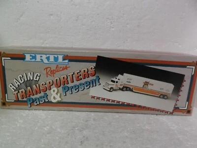 ERTL #7 ALAN KULWICKI TRANSPORTER HAULER #2903
