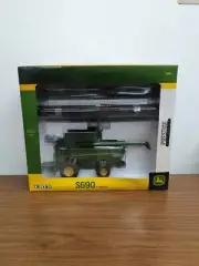 1/32 Ertl John Deere S690 Combine w Cornhead & Draper Prestige