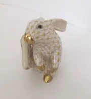 Herend Bunny Thumper Fishnet Butterscoth w/ 14k gold trim Handpainted & Signed