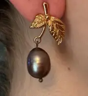 Black Natural Baroque Freshwater Pearl Dangle Earrings, Gold Plated Metal.
