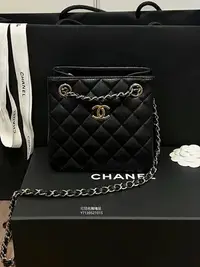 在飛比找Yahoo!奇摩拍賣優惠-可兒正品 Chanel 香奈兒 新款 tote 水桶包 荔枝