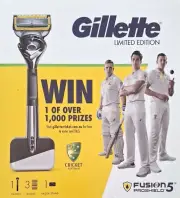 Gillette Fusion5 Proshield Limited Edition Set (Handle + 3 Blades+ Stand