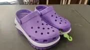 Crocs Adult Purple/White Mega Crush Clog Womans 10. Mens 8
