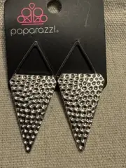 Paparazzi HAVE A BITE silver POST earrings