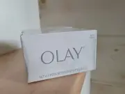OIL OF OLAY BODY: Facial & Bath Bar: Sealed Lot of 3