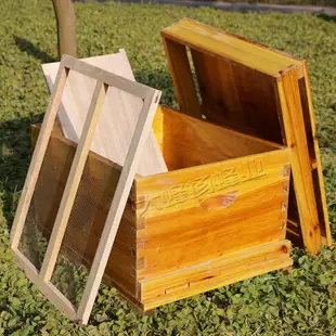 養蜂箱 中蜂蜂箱 煮蠟蜂箱 蜜蜂蜂箱全套養蜂工具專用養蜂箱包郵煮蠟杉木中蜂標準十框蜂巢箱『XY36966』