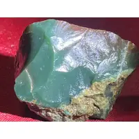 在飛比找蝦皮購物優惠-台灣進口原礦透光翡翠綠藍寶石