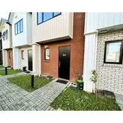 Entire Luxury Cosy Townhouse With Master Bedrooms,10 Min To Airport & Sylvia Park