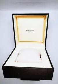 在飛比找Yahoo!奇摩拍賣優惠-#4 Tiffany 蒂芬妮原廠手錶盒 收納盒