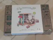 Rolife DIY Miniature House Simon's Coffee DG109 New Sealed Kit Robotime