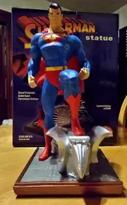 Superman By Jim Lee 10" Statue #1450/6500 DC Direct