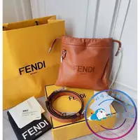 在飛比找蝦皮購物優惠-正品免運 FENDI 芬迪 Pack Logo標識 焦糖色 