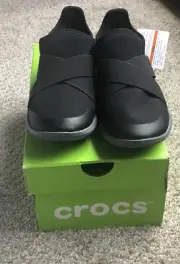 Swiftwater Women’s Crocs Cross Strap Static Flat Sneakers Slate Black (6)
