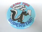 VINTAGE PINBACK BUTTON #57- 042 - PEPE LE PEW - CAMP FIRE SUPERSTAR