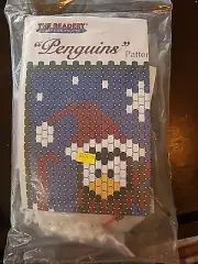 NIP THE BEADERY PENGUINS BEADED BANNER KIT 5184