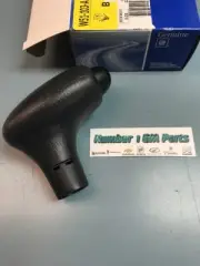 New Genuine GM 22680651 Shifter Knob 97-05 Cavalier 01-02 Camaro Handle