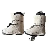 Women Salomon 7 1/2 US Snowboard Boot , white , Some Scratches See Photo