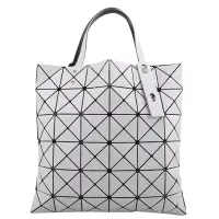 在飛比找Yahoo奇摩購物中心優惠-ISSEY MIYAKE BAOBAO 透光幾何方格6x6皮