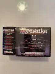 DS VINTAGE Nishika N8000 35mm 3D Camera AND DS Twin Light 3010(no film Included)