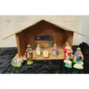 Vintage Wood Folding Manger with 9 Piece Nativity Chalkware