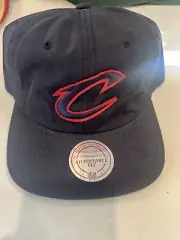 Cleveland Cavaliers NBA Cap Hat Mitchell & Ness Hardwood Classics Black/Maroon