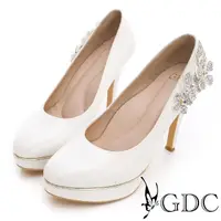 在飛比找momo購物網優惠-【GDC】貴氣逼人水鑽嬌美質感新娘鞋-白色(817161)