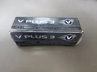 在飛比找Yahoo!奇摩拍賣優惠-V PLUS 3 2 高爾夫球 一桿進洞紀念