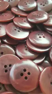 Dark Red Buttons, 4 Hole Sewing/Crafts Buttons 20mm - 24 Pieces (58)