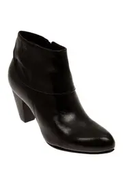 Leather Ankle Zip Boot--YSO-11-472-A