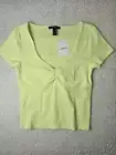 NWT! FOREVER 21 Women's/Junior's Light Pastel Green V-Neck Top Size Medium