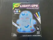 Crayola Light Up Ghost Recolorable Kit with Washable Markers Toy Age 4+