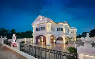 塞利安托爾飯店Seriental Hotel